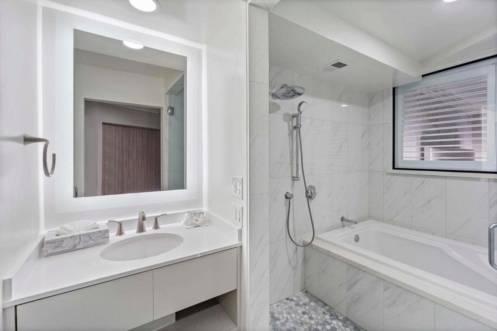 The Volare, Ascend Hotel Collection San Clemente Esterno foto